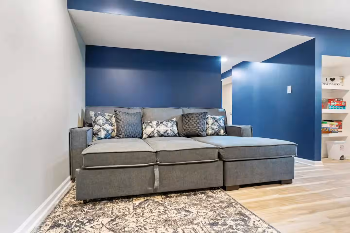 4BR Hot Tub Retreat near Great Lakes Naval Base gallery image
